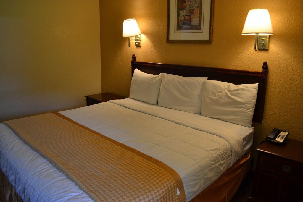 Americas Best Value Inn Smithfield Kültér fotó