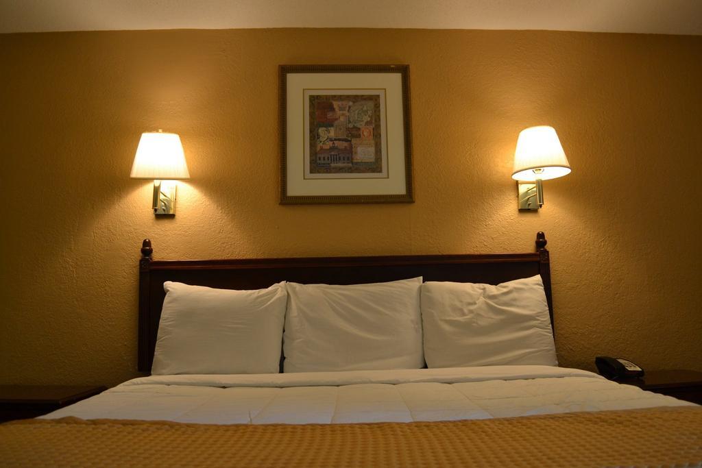 Americas Best Value Inn Smithfield Kültér fotó