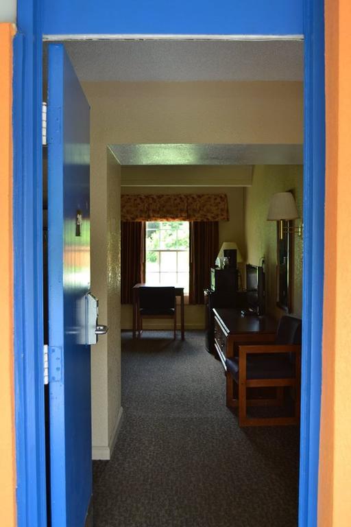 Americas Best Value Inn Smithfield Kültér fotó