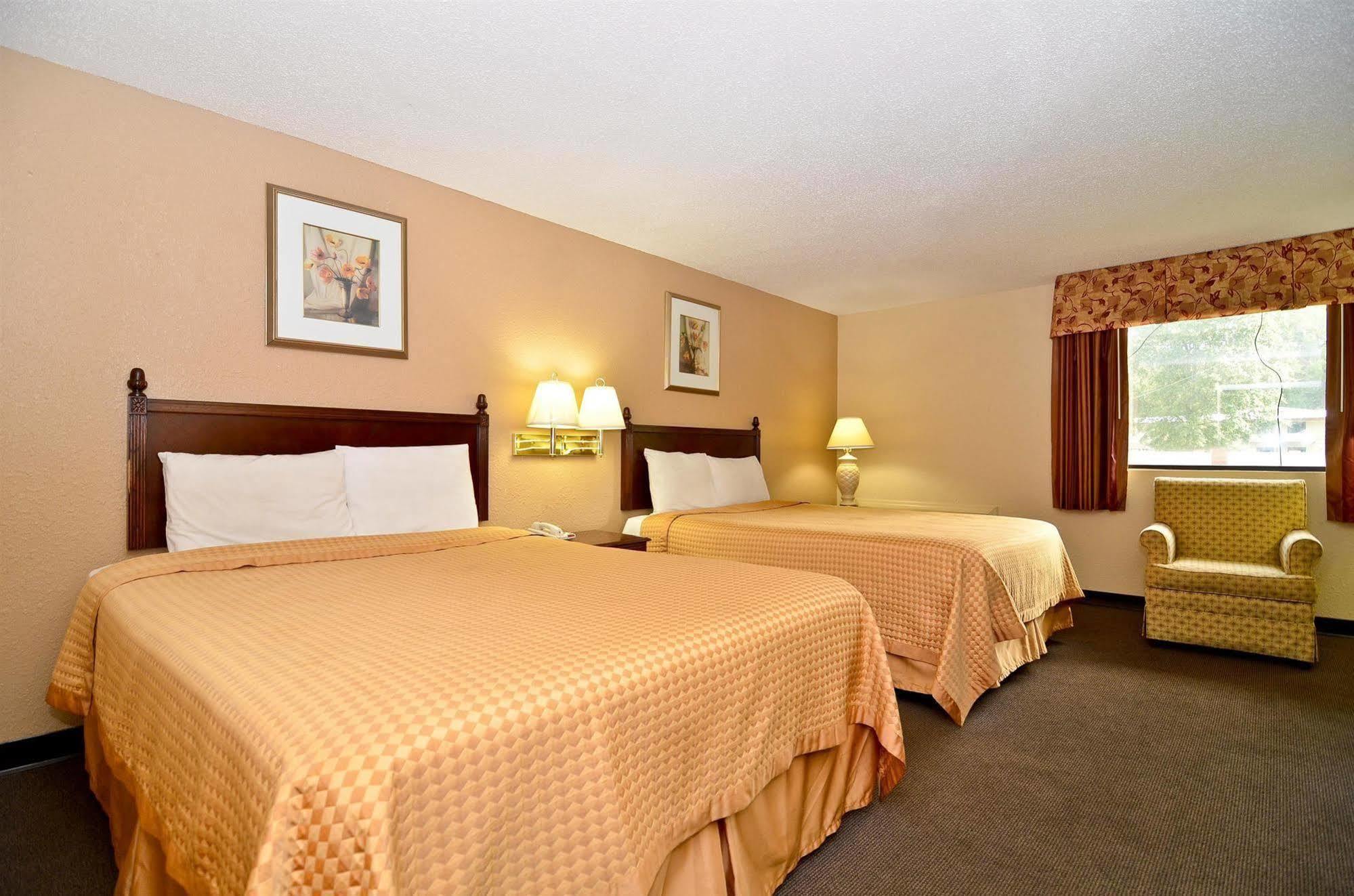 Americas Best Value Inn Smithfield Szoba fotó