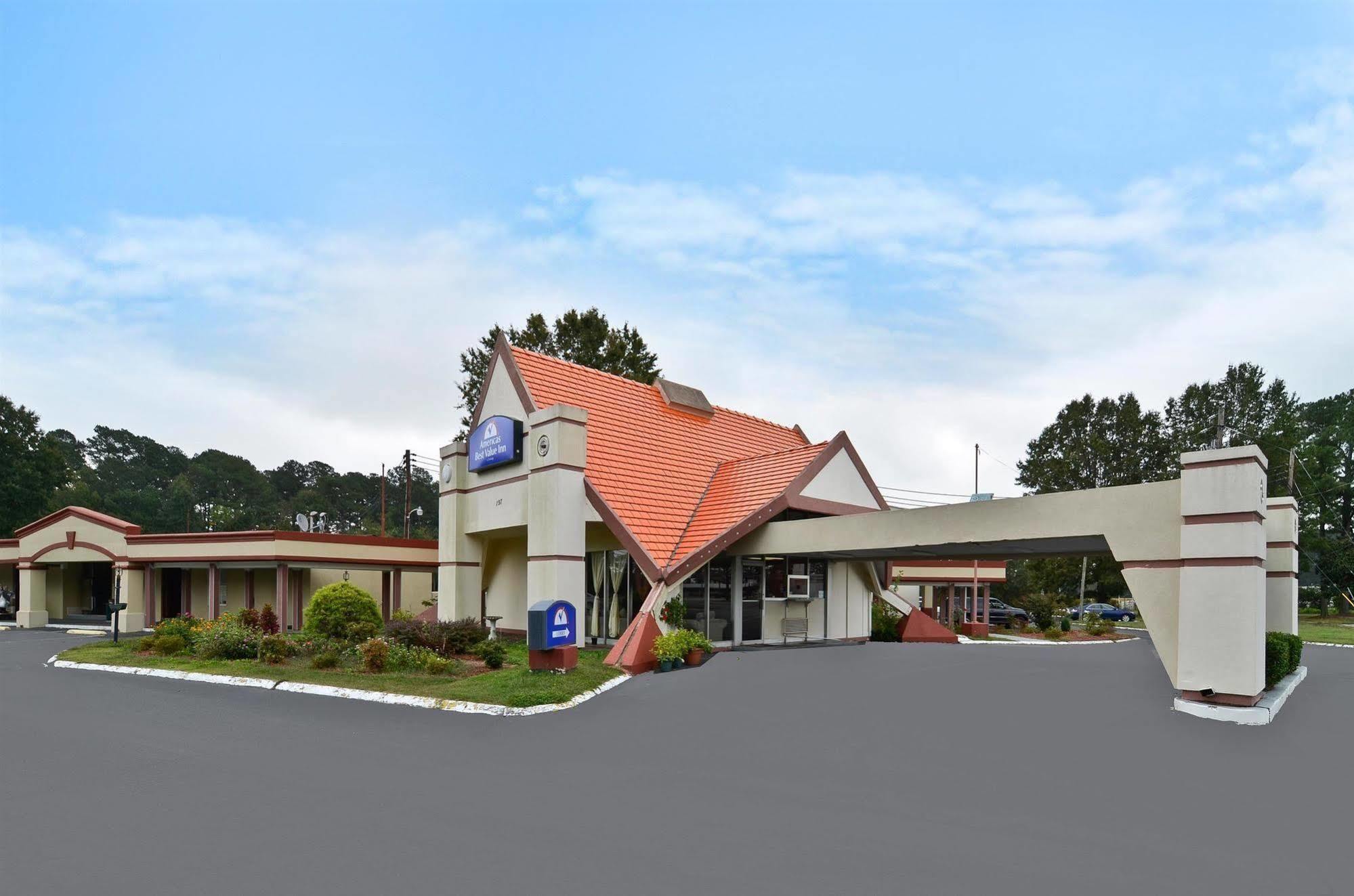 Americas Best Value Inn Smithfield Kültér fotó